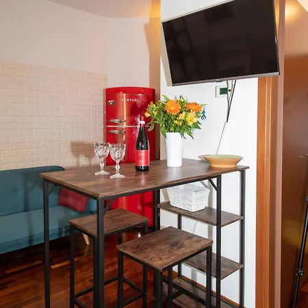 10 Minutes Duomo-elegant דירה *