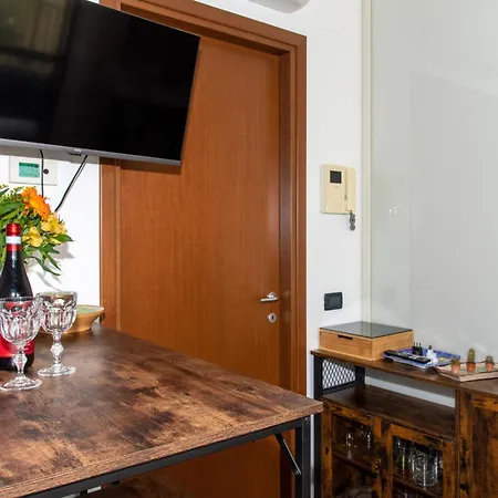 דירה 10 Minutes Duomo-elegant *