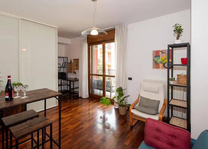 10 Minutes Duomo-elegant Apartment Mailand