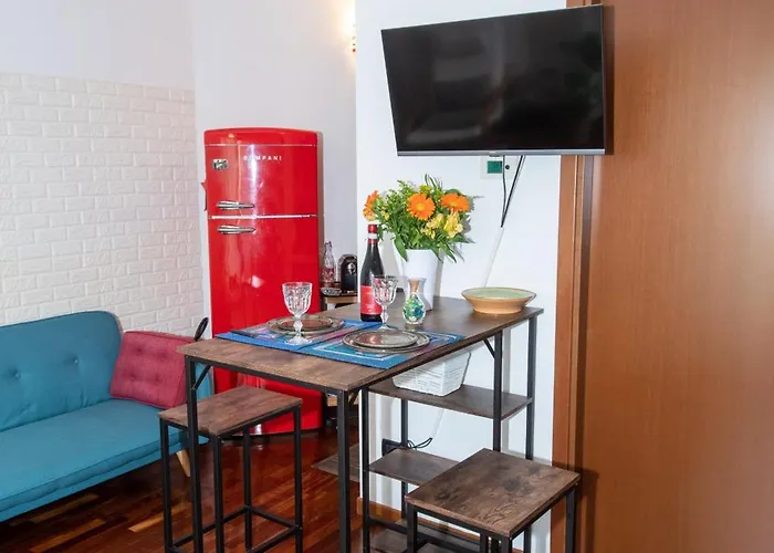 10 Minutes Duomo-elegant Apartment *